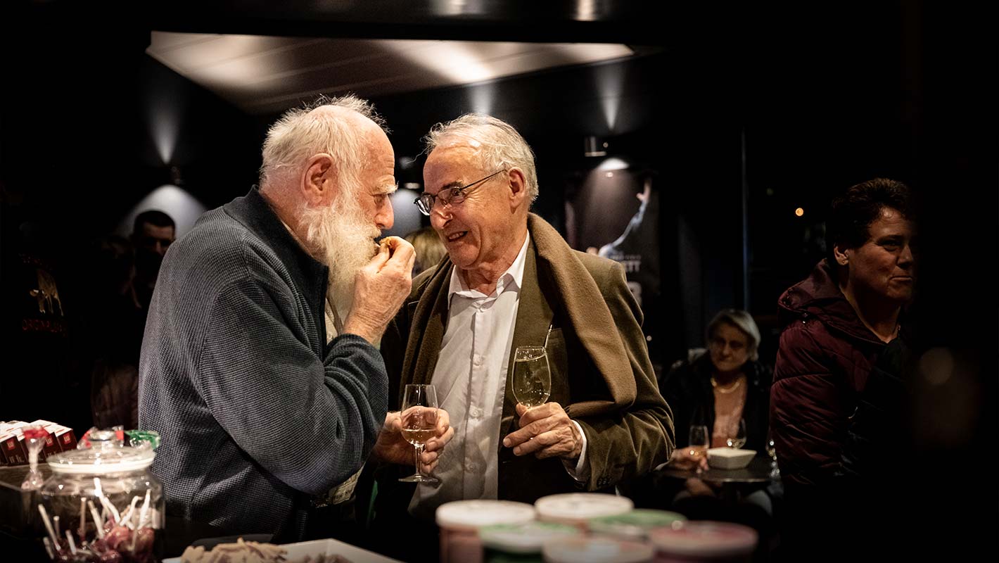 Autorenabend mit Regisseur bei Gesprächen im Foyer des Kinos Passerelle